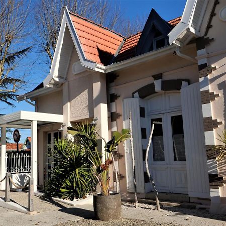 Hotel Villa Teranga アンデルノ・レ・バン エクステリア 写真