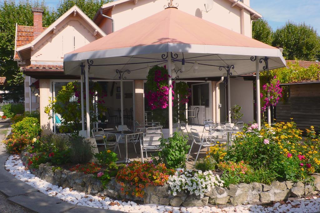 Hotel Villa Teranga アンデルノ・レ・バン エクステリア 写真
